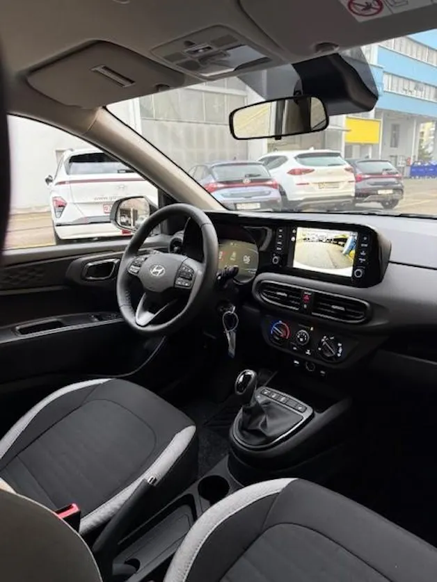 Hyundai i10 1.2 Amplia AMT5
