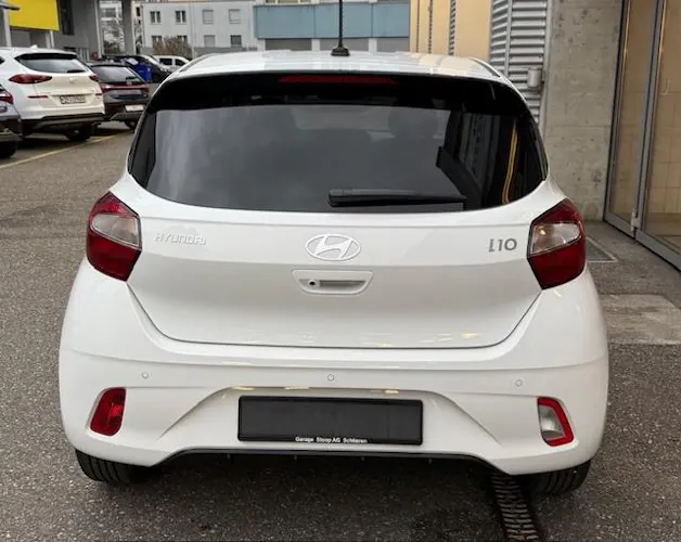 Hyundai i10 1.2 Amplia AMT5