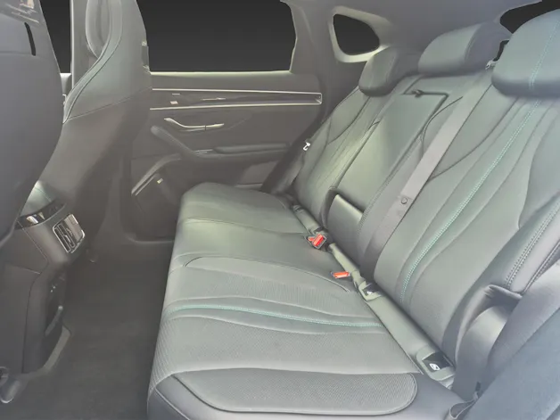 BYD Seal U DM-i Design AWD