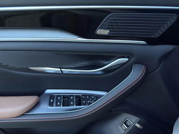 BYD Seal U DM-i Design AWD