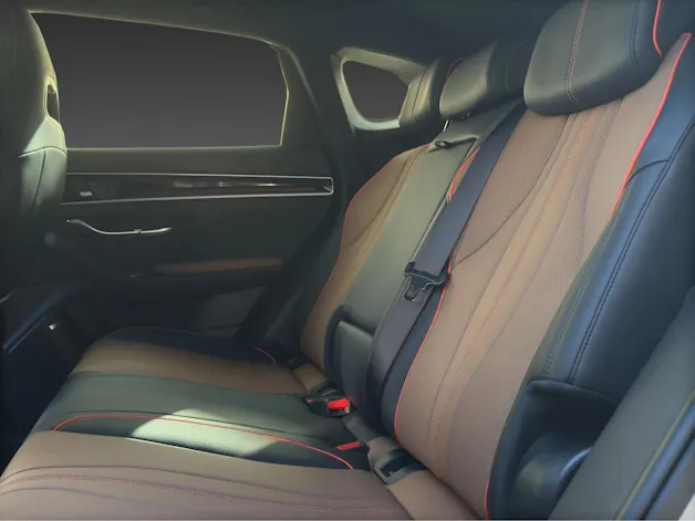 BYD Seal U DM-i Design AWD