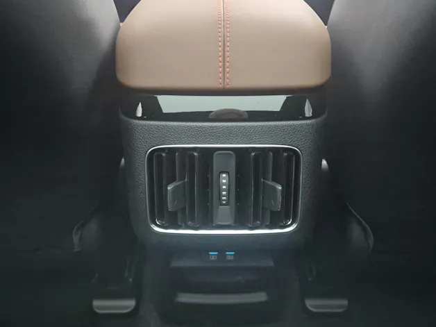 BYD Seal U DM-i Design AWD
