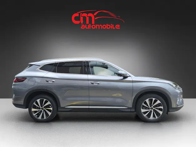 BYD Seal U DM-i Design AWD