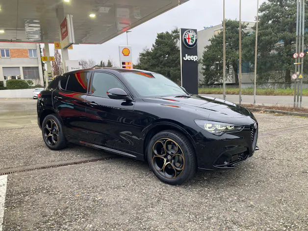 Alfa Romeo Stelvio 2.0 Intensa Q4 AT8
