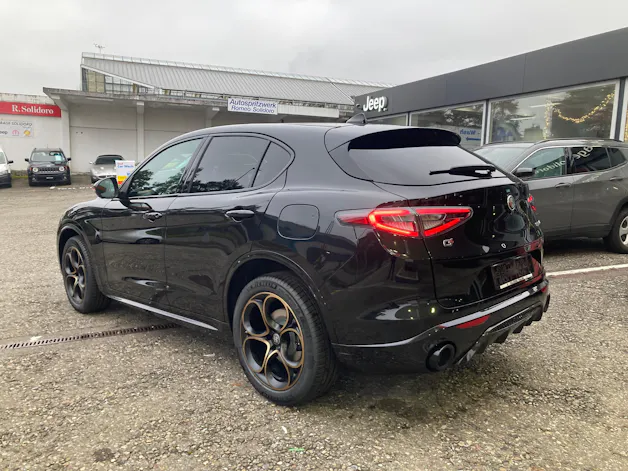 Alfa Romeo Stelvio 2.0 Intensa Q4 AT8