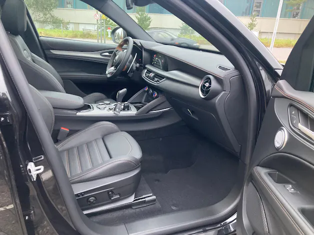 Alfa Romeo Stelvio 2.0 Intensa Q4 AT8