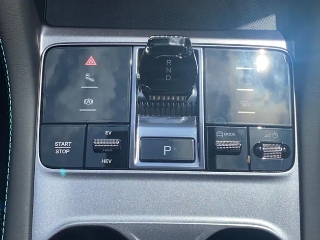 BYD Seal U DM-i Design AWD
