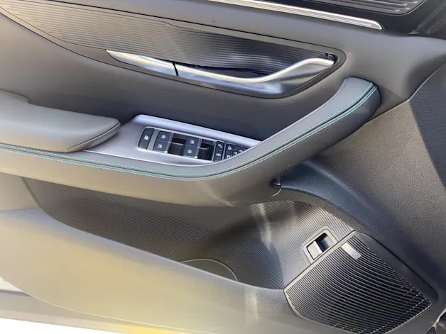BYD Seal U DM-i Design AWD