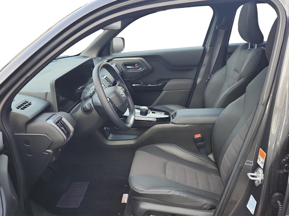 Vehicle image 8 Vehicle image 8