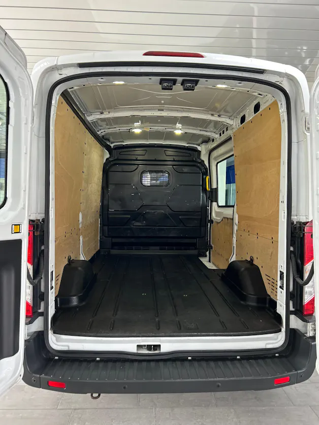 Ford Transit Van 350 L2H2 Trend 4WD