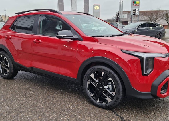 Vehicle image 14 Vehicle image 14