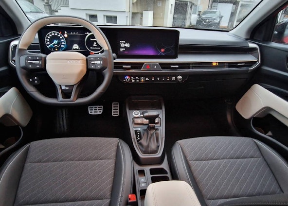 Vehicle image 4 Vehicle image 4