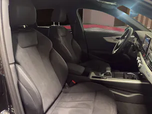 Audi A4 Avant 45 TFSI S line S-tronic quattro