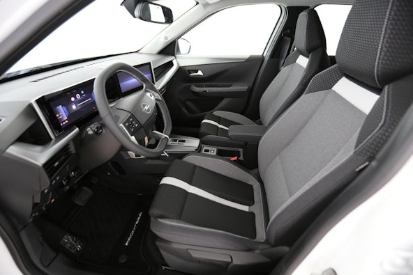 Vehicle image 10 Vehicle image 10