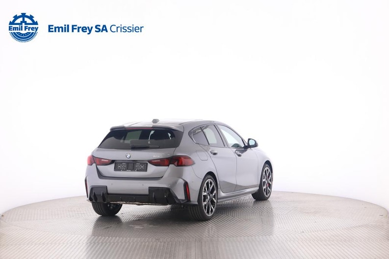 Vehicle image BMW 1 SERIES