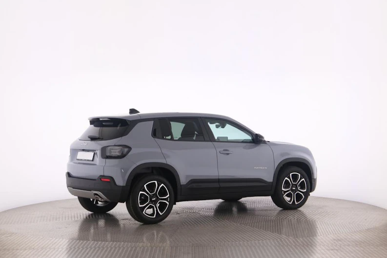 image du véhicule JEEP AVENGER