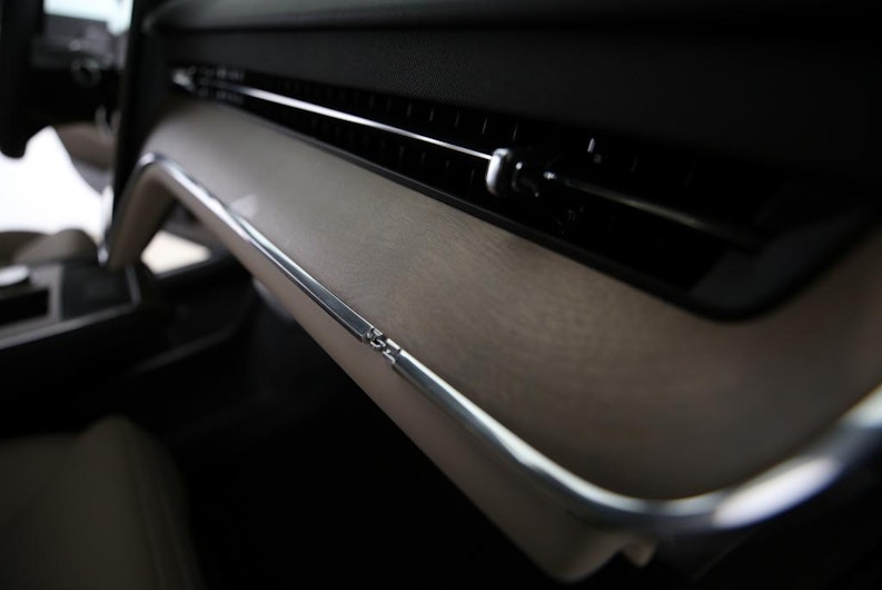 Vehicle image VOLVO EX 90