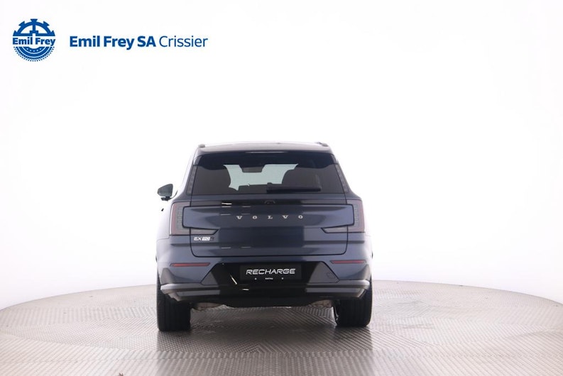 Vehicle image VOLVO EX 90