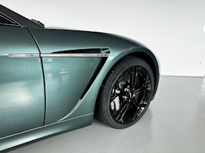 Vehicle image ASTON MARTIN V12 Vantage Coupé 6.0