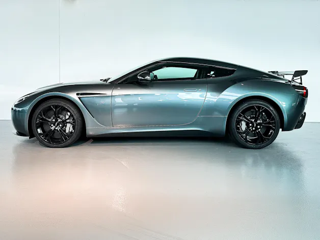 Aston Martin V12 Vantage Coupé 6.0