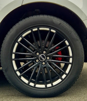 Vehicle image 3 Vehicle image 3