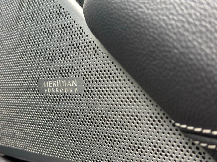 immagine del veicolo LAND ROVER RANGE ROVER VELAR