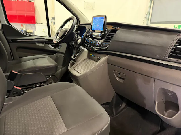 Ford Tourneo C Bus 320 L1 2.0 TDCi 185 Titanium X