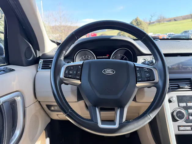Land Rover Discovery Sport 2.0 TD4 HSE Luxury AT9