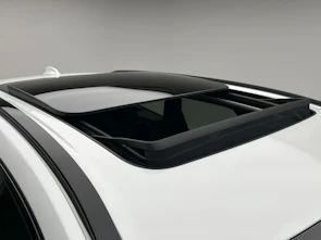 image du véhicule VOLVO XC60 2.0 T6 TE Ultra Dark eAWD