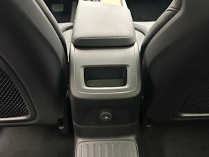 https://vehicle.imgix.net/4135944/faa09b77-c8d4-41f4-84af-bd6fd4d45afb.jpeg