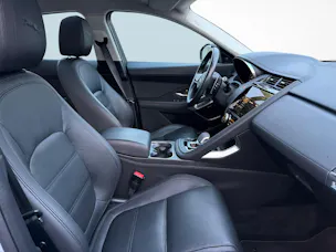 Jaguar E-Pace 2.0 I4 200 SE AWD mit Panoramadach