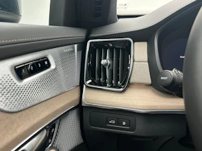 Fahrzeugbild VOLVO XC90 2.0 T8 TE XCLUSIVE Edition Bright eAWD