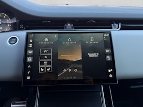 Vehicle image LAND ROVER Range Rover Evoque 1.5 T 270e Dynamic SE