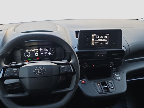 Vehicle image 7 Vehicle image 7