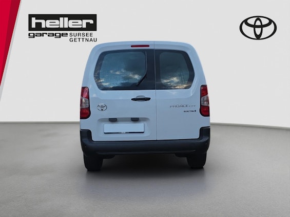 Vehicle image 3 Vehicle image 3