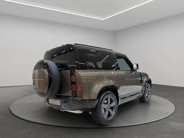 Land Rover Defender 90 3.0 D I6 250 X-Dynamic SE