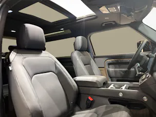 Land Rover Defender 90 3.0 D I6 250 X-Dynamic SE