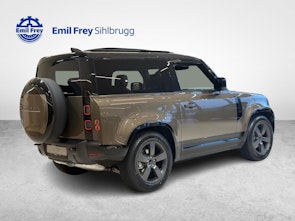 Vehicle image LAND ROVER Defender 90 3.0 D I6 250 X-Dynamic SE