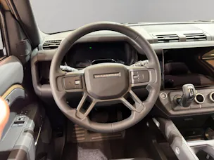 Land Rover Defender 90 3.0 D I6 250 X-Dynamic SE