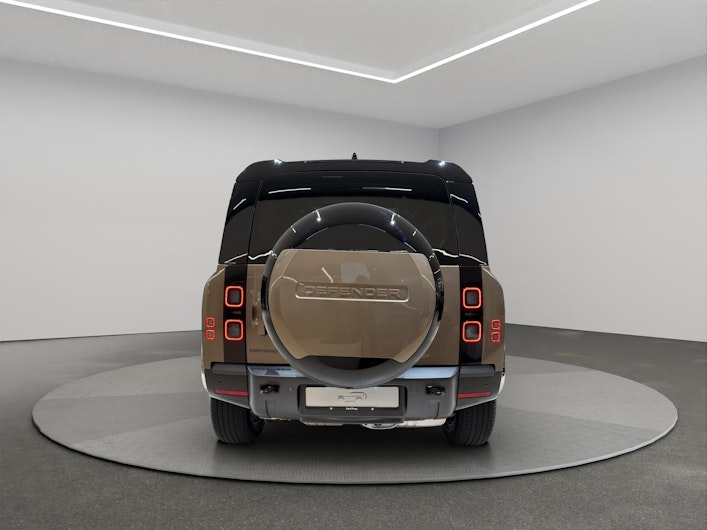 Vehicle image LAND ROVER DEFENDER