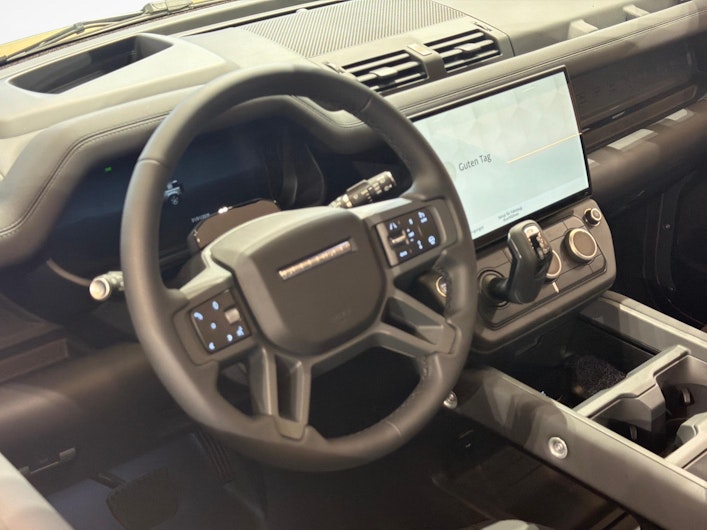 Vehicle image LAND ROVER DEFENDER