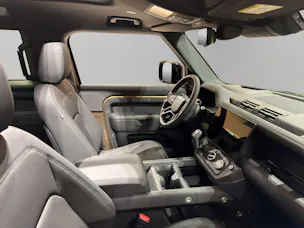 Land Rover Defender 90 3.0 D I6 250 X-Dynamic SE