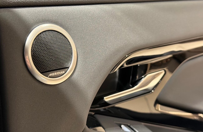 Vehicle image 8 Vehicle image 8