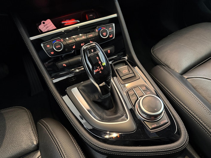 Vehicle image BMW 2 SERIES