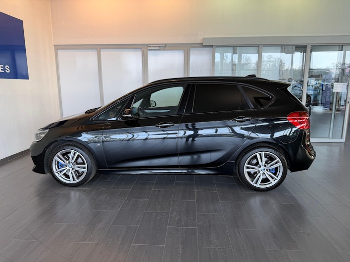 Vehicle image BMW 2 SERIES