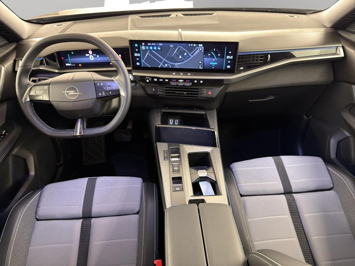 Vehicle image OPEL GRANDLAND