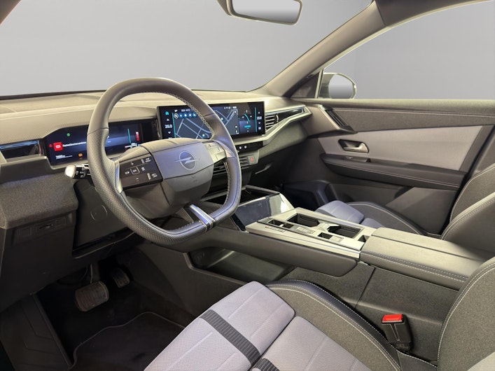 Vehicle image OPEL GRANDLAND