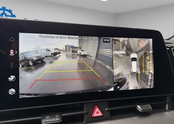 Vehicle image 10 Vehicle image 10