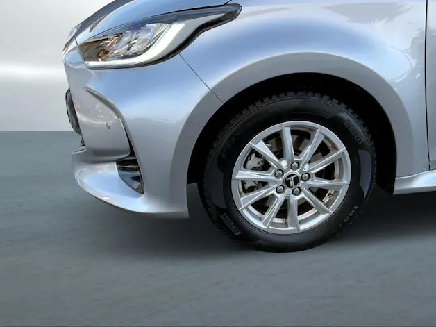 Toyota Yaris 1.5 VVT-i HSD Trend