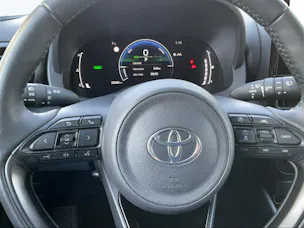 Toyota Yaris 1.5 VVT-i HSD Trend